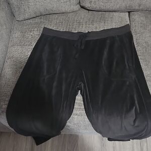 Secret Treasures Black Athletic Shorts with Relaxed Fit